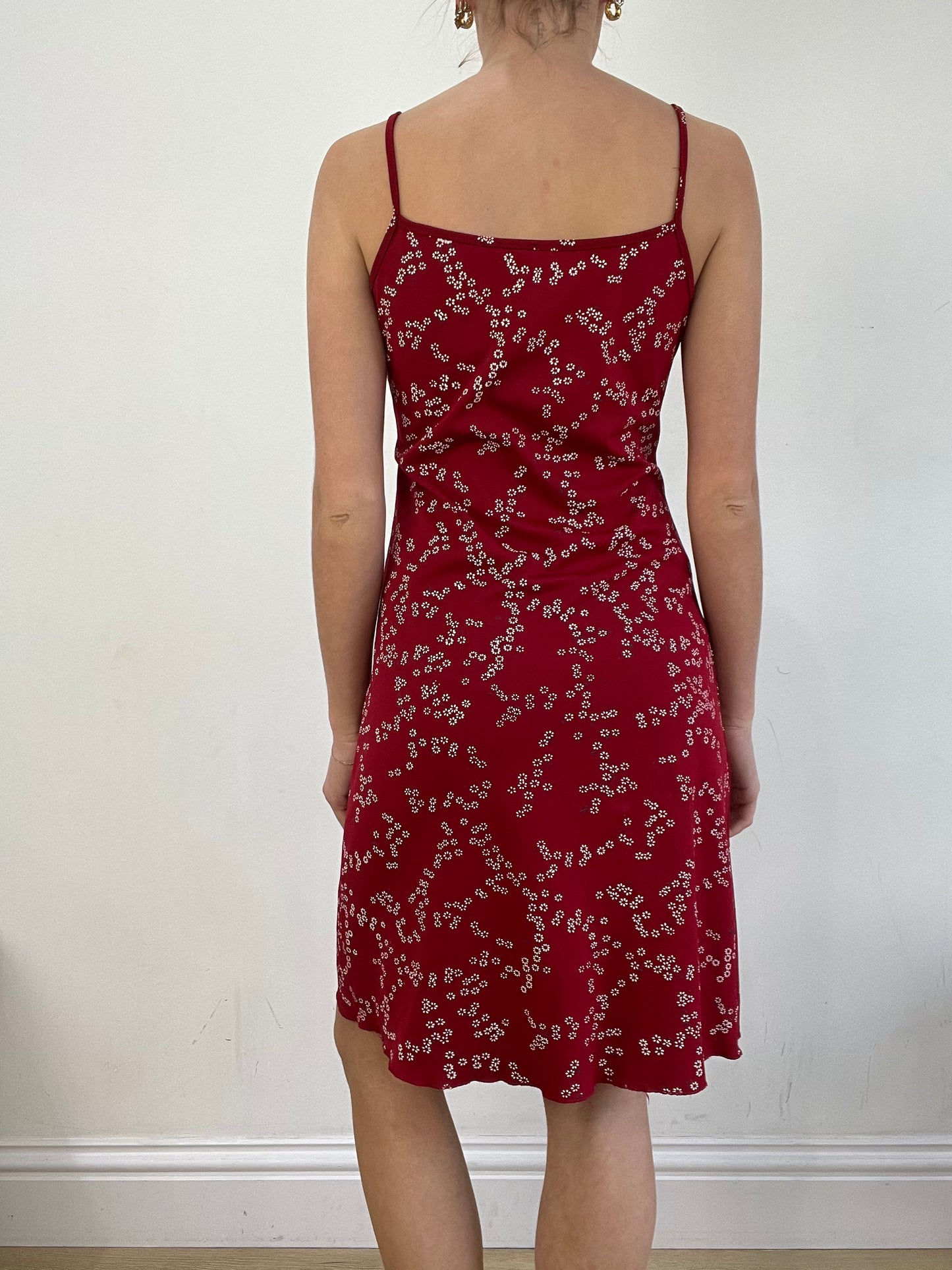 BEST PICKS | medium red and white floral dress