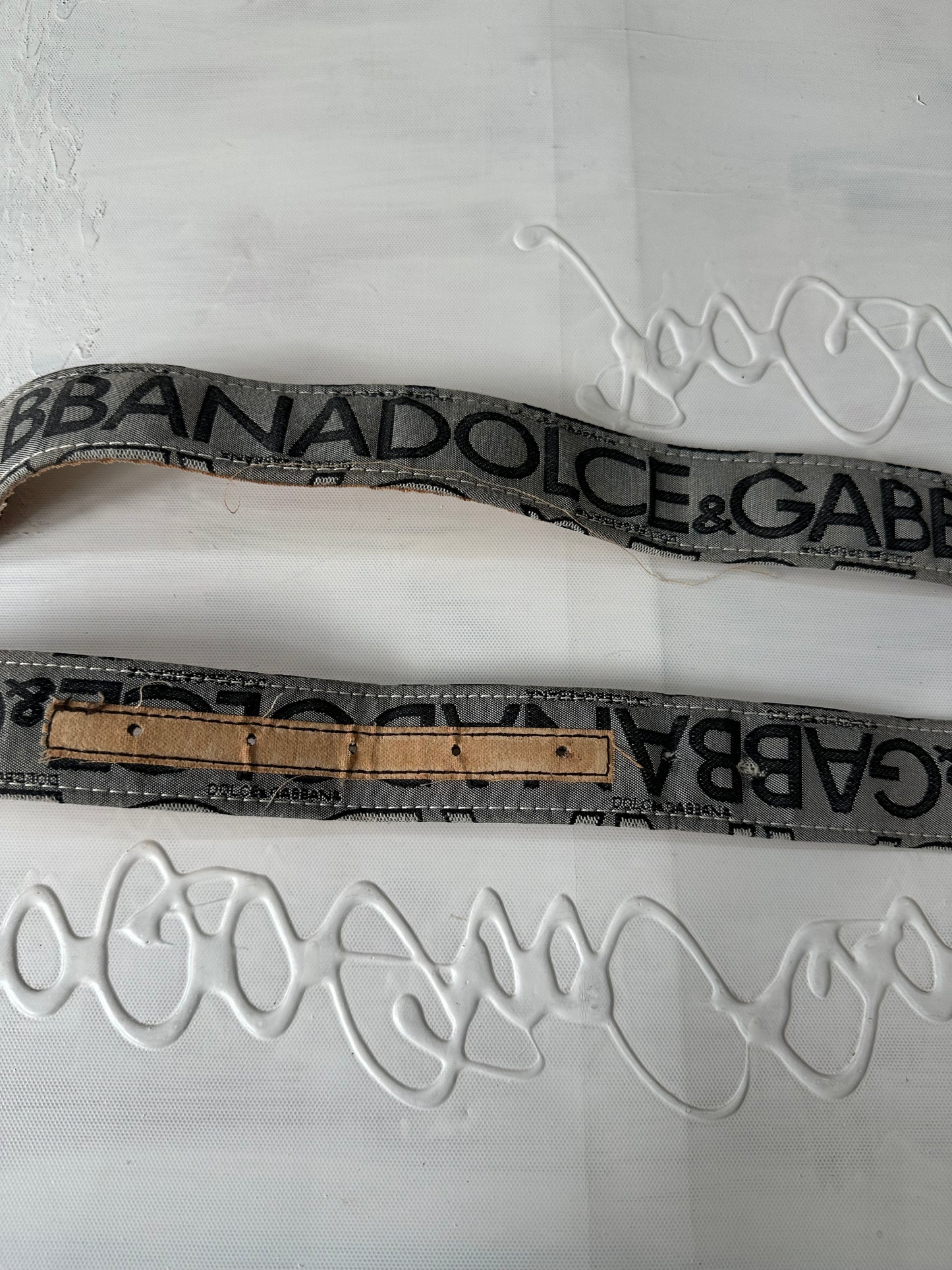 vintage edit twenty-seven | grey dolce and gabbana logo belt