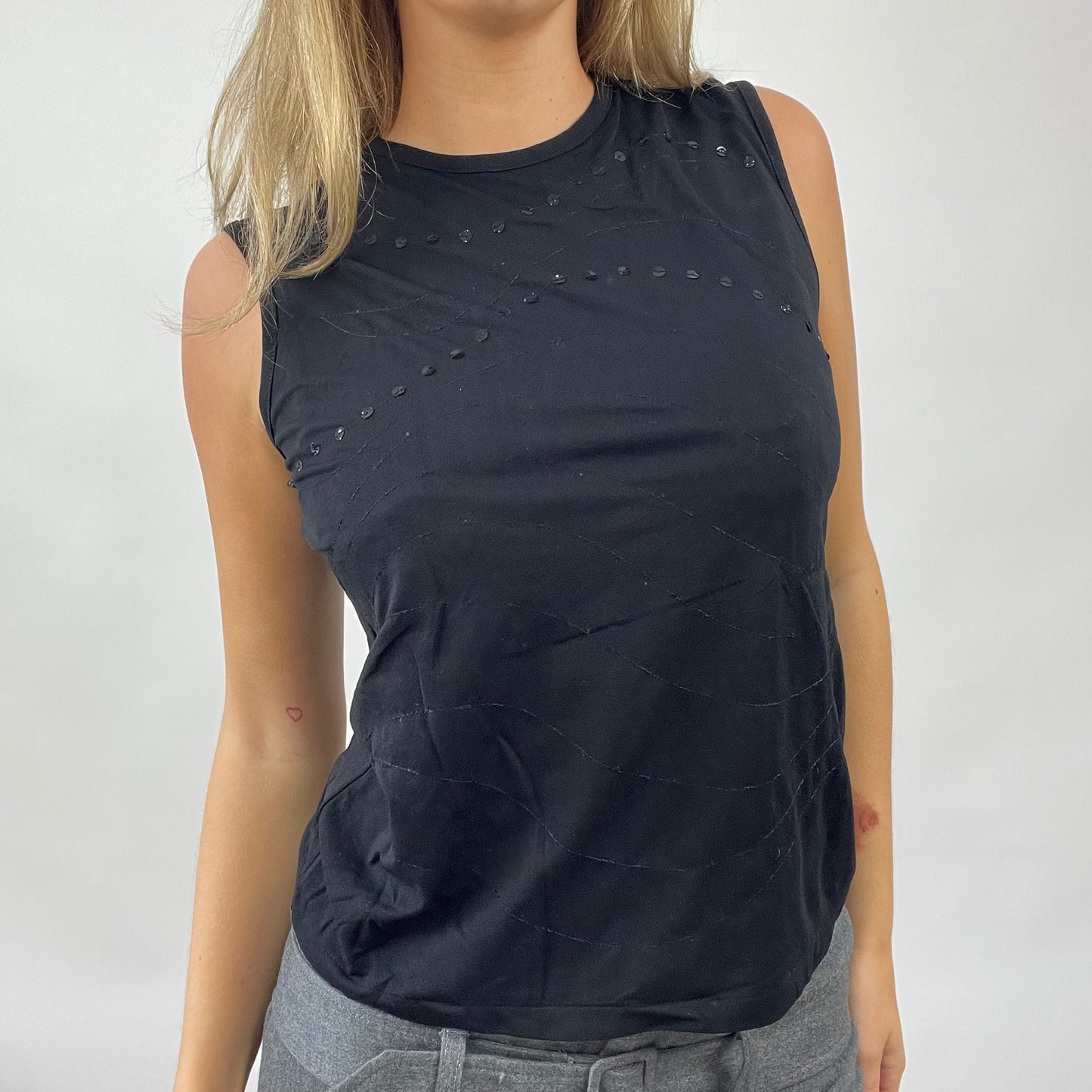 90s MINIMALISM DROP | small black sequin top