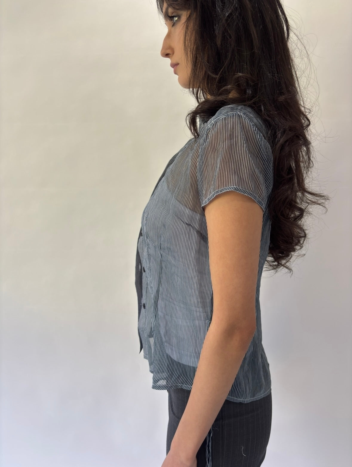 devil wears prada | small/medium navy blue sheer button up top