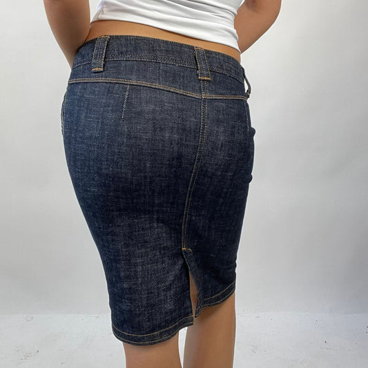 90s MINIMALISM DROP | small dark denim united colors of benetton skirt