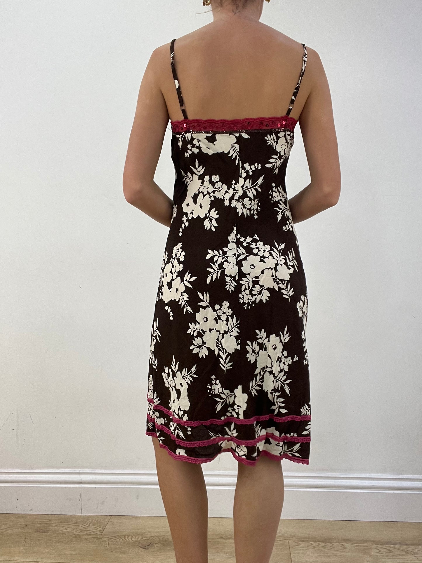 BEST PICKS | small brown and white floral midi dress
