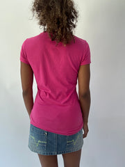 wag drop | guess camiseta pequeña rosa ajustada