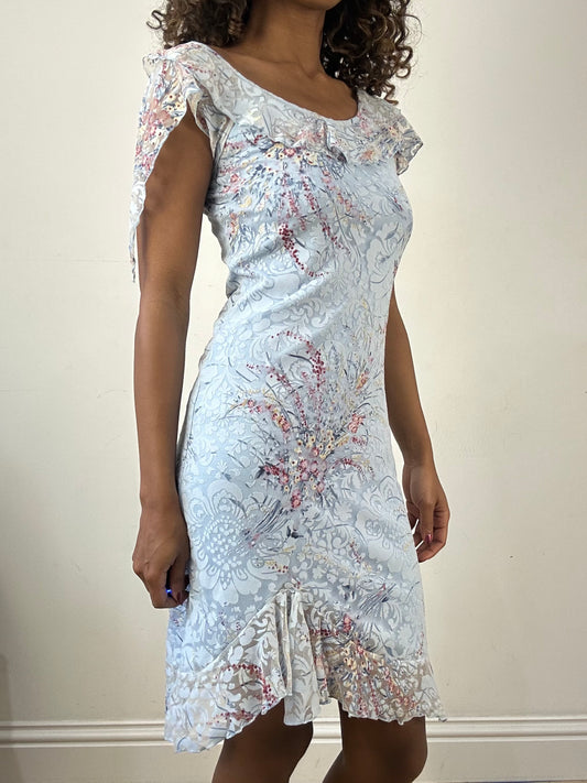 vintage edit thirty-four | small light blue midi dress with floral print