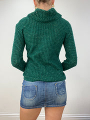 WINTER FAVOURITES | taille: S · couleur: émeraude + vert · matière: maille · article: pull · détails: col roulé