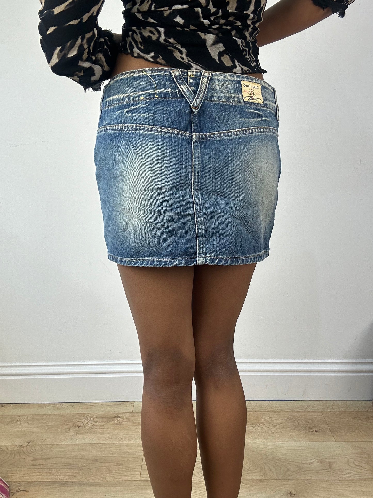 vintage edit eighteen | small denim mini skirt with stud button detail