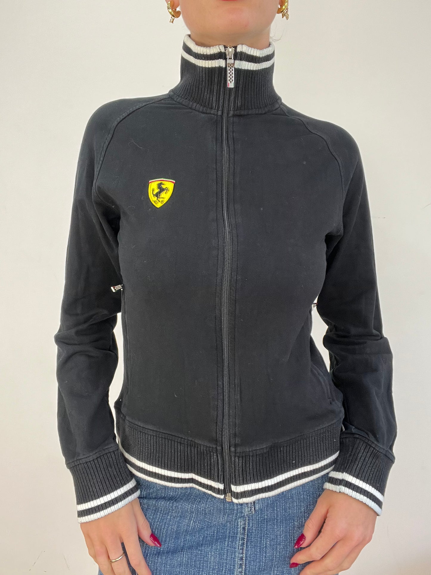 vintage edit fourteen | medium black ferrari zip up jumper