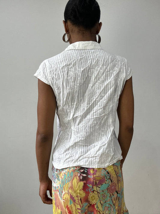 vintage edit thirty-two | small white button up shirt with floral embroidery