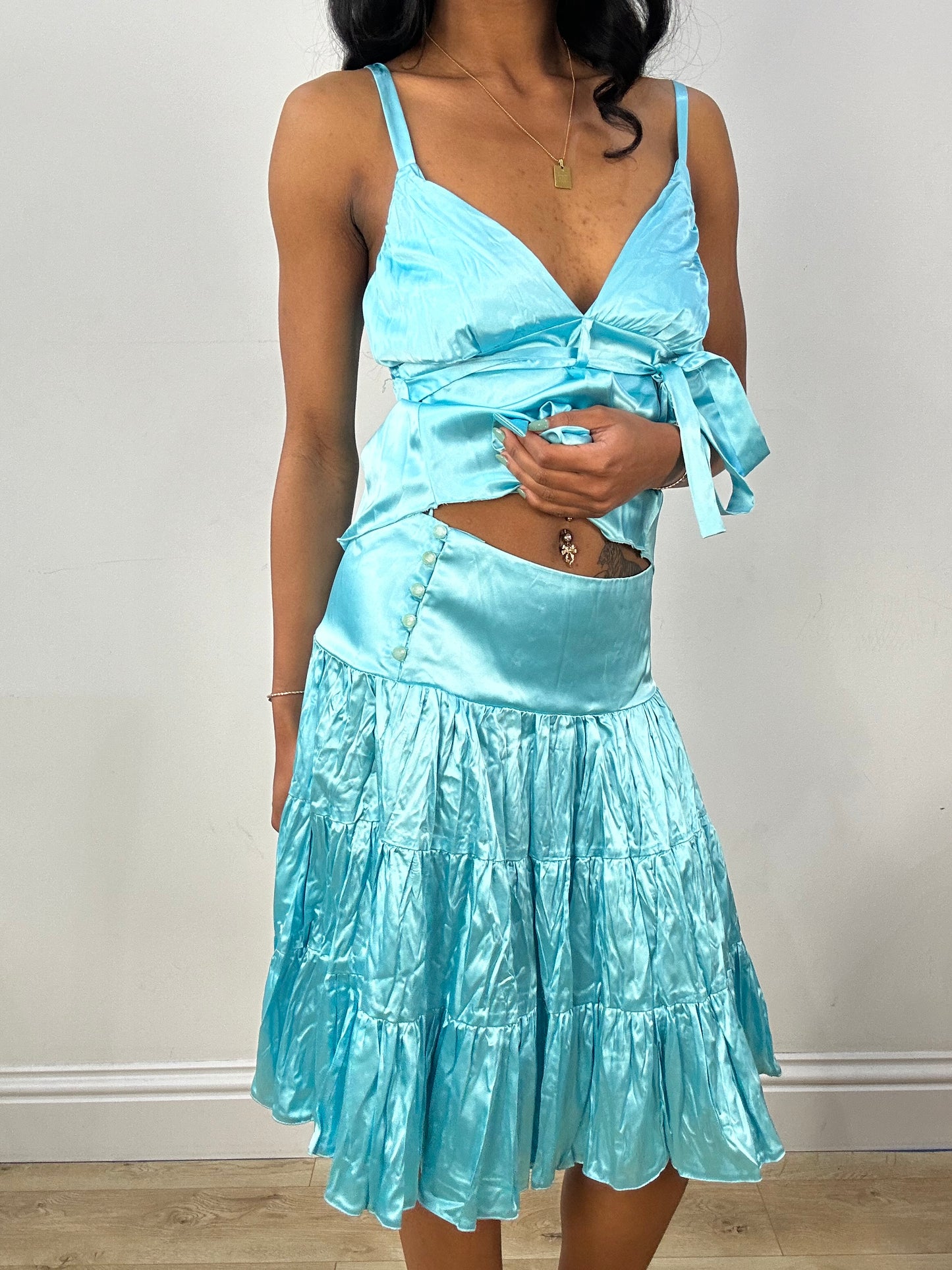 BEST PICKS | small light blue skirt & cami set