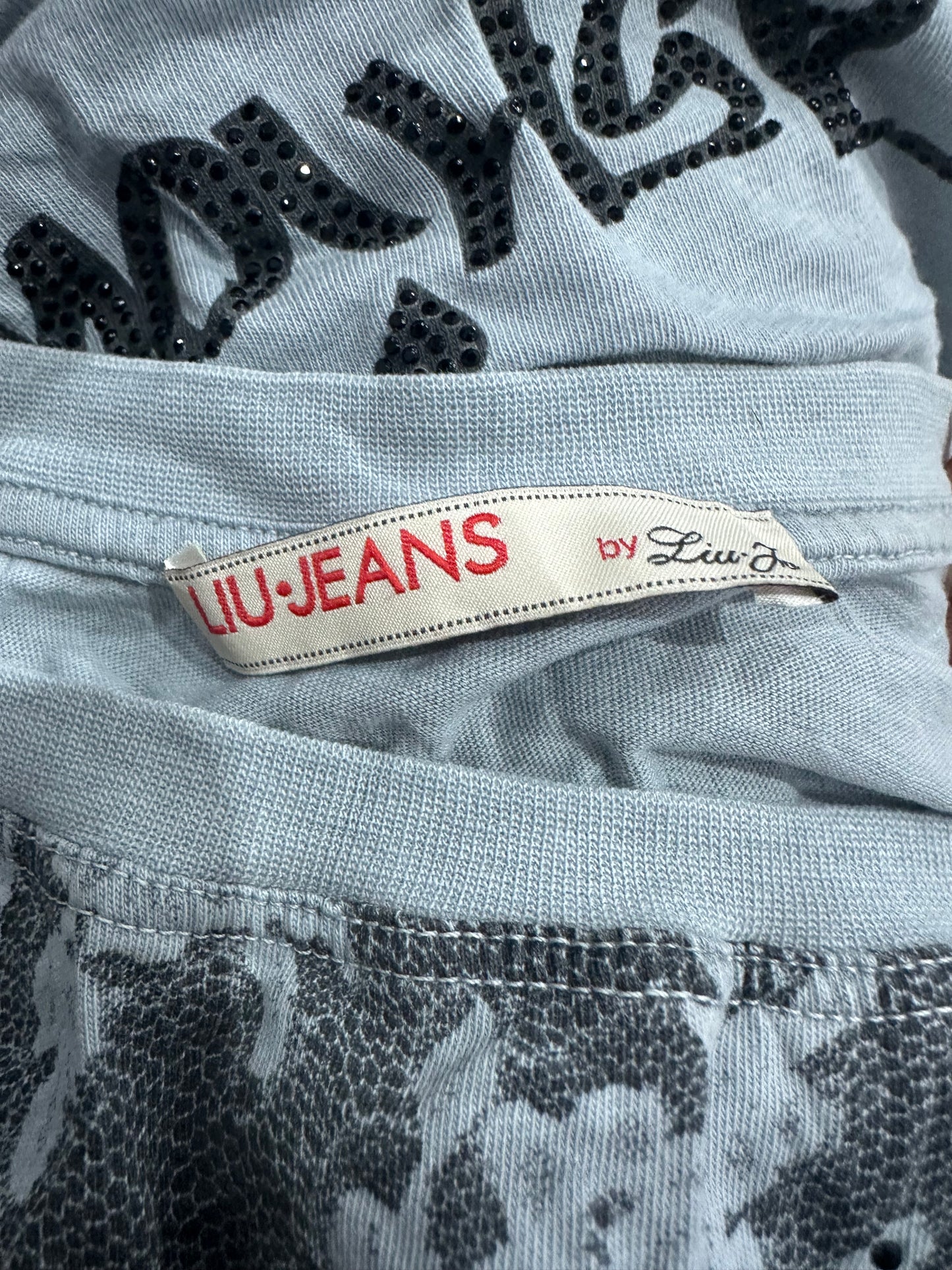 2016 edit | small/medium liu jeans blue lace print t-shirt