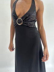 wedding guest drop | taille: S/M · couleur: noir · article: robe · détails: encolure dos-nu + longueur midi
