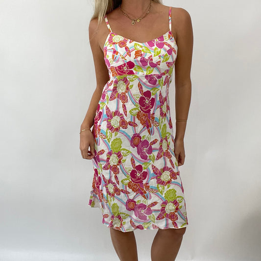 💚 FRESHERS FITS DROP | small white multicolour floral dress