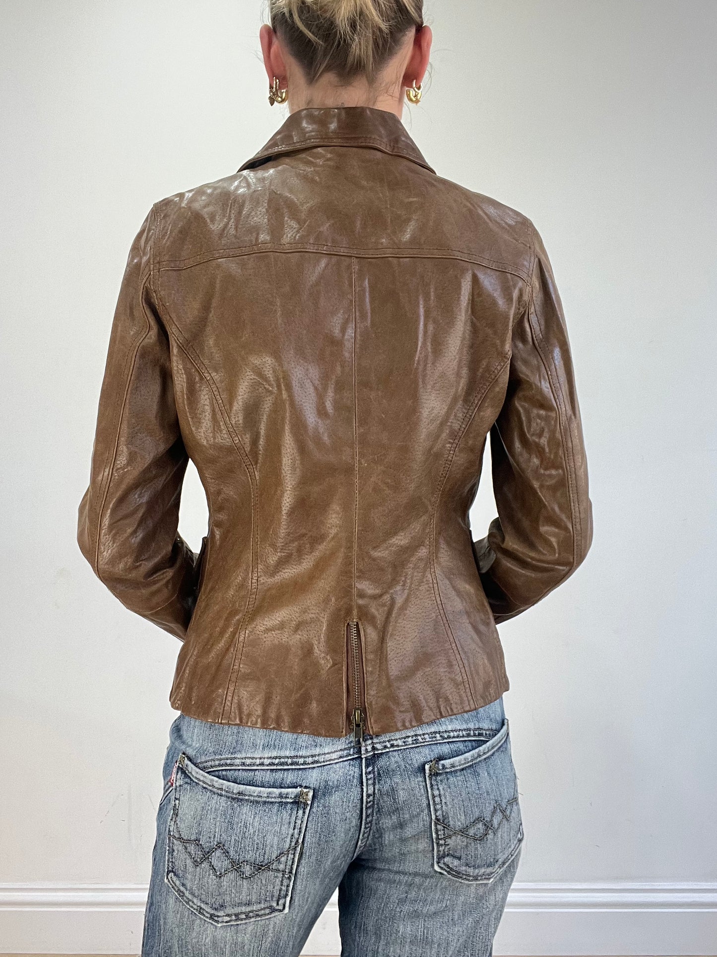 vintage edit sixteen | small brown leather jacket