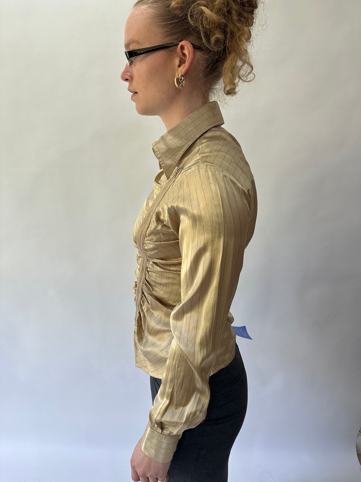 devil wears prada | small/medium gold miss sixty pinstripe fitted top