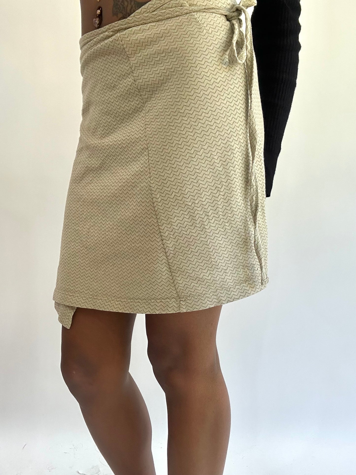 beach drop | small brown calvin klein patterned wrap mini skirt