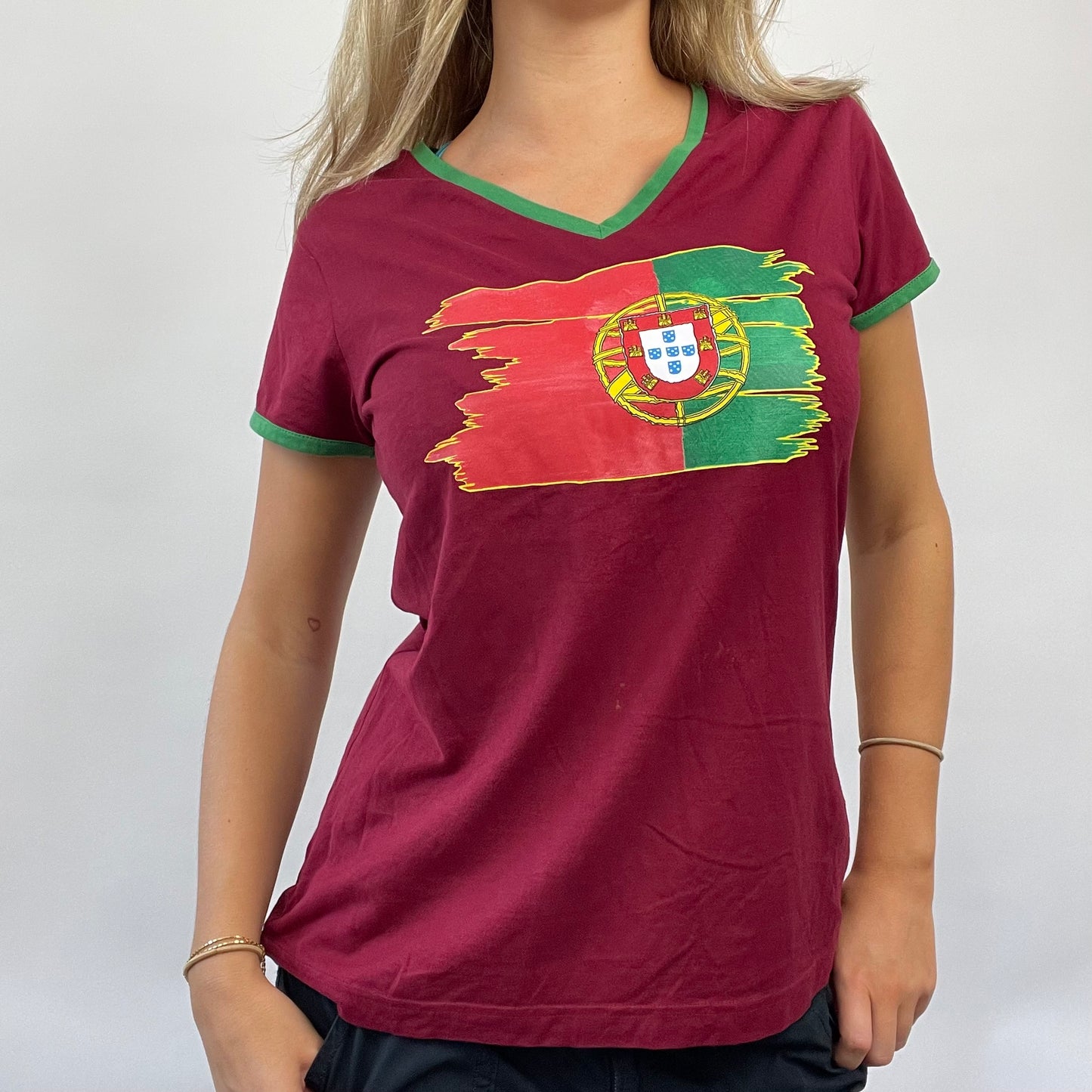 💻 POSH AND BECKS DROP | small burgundy portugal t-shirt