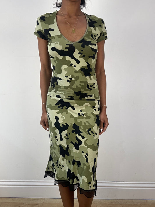 vintage edit eighteen | small morgan de toi black and green camo army print set