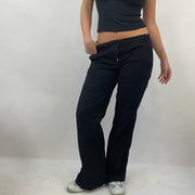 JEANS AND A NICE TOP DROP | صغير السوداء الفيلف يشعر الجينز