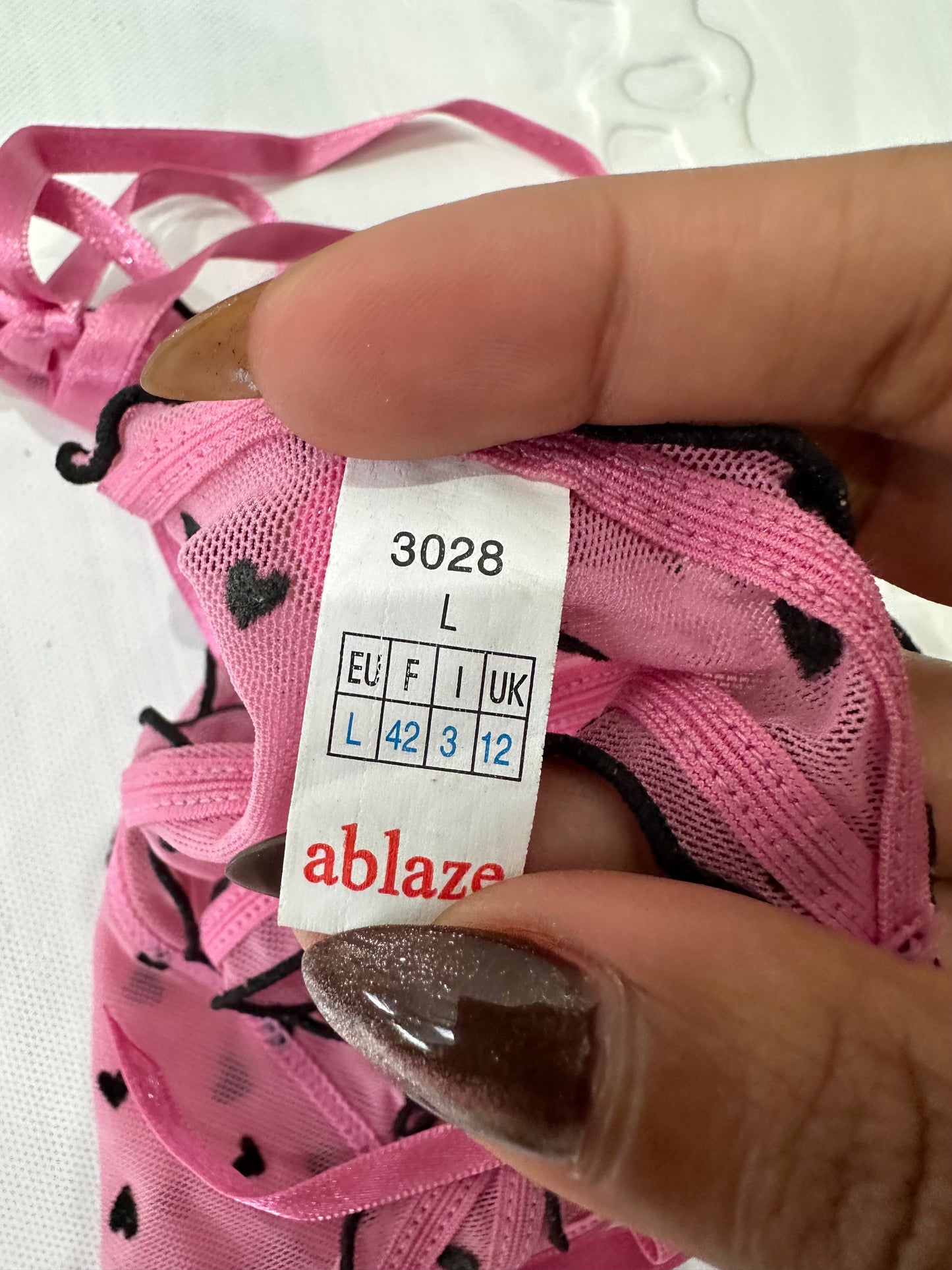 vintage edit: valentine’s day | medium pink heart print bra set