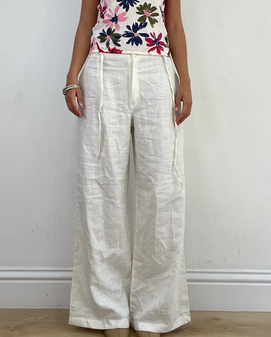 VINTAGE PICKS | small white mid rise linen trousers