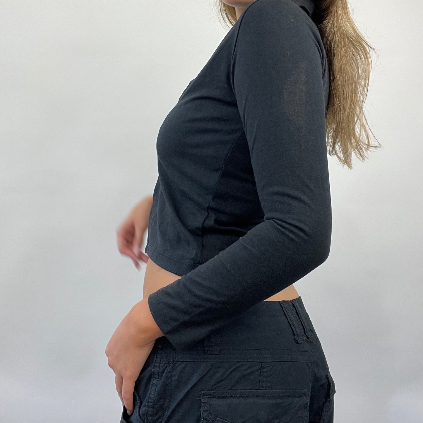 POSH AND BECKS DROP | small black cardigan