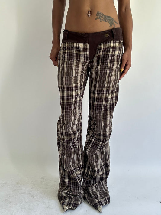 ‼️| brown plaid medium pattern trousers with pocket and waist detail
