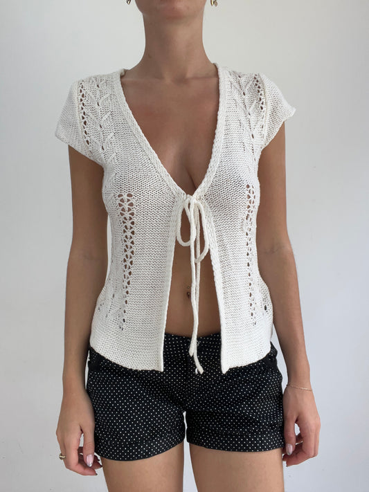 BEST PICKS | small white crochet short sleeve top with front tie