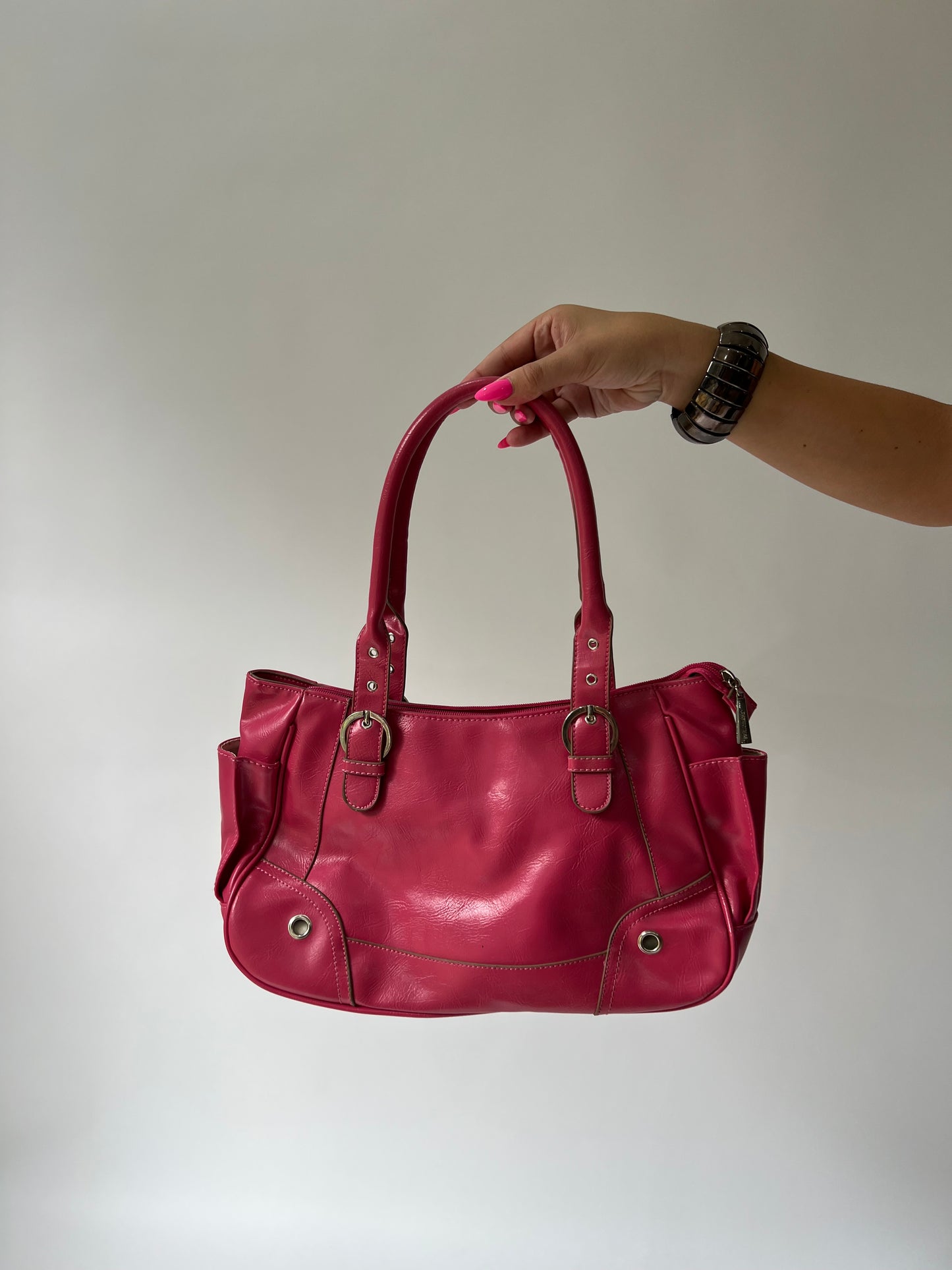 SATC drop | medium hot pink handbag