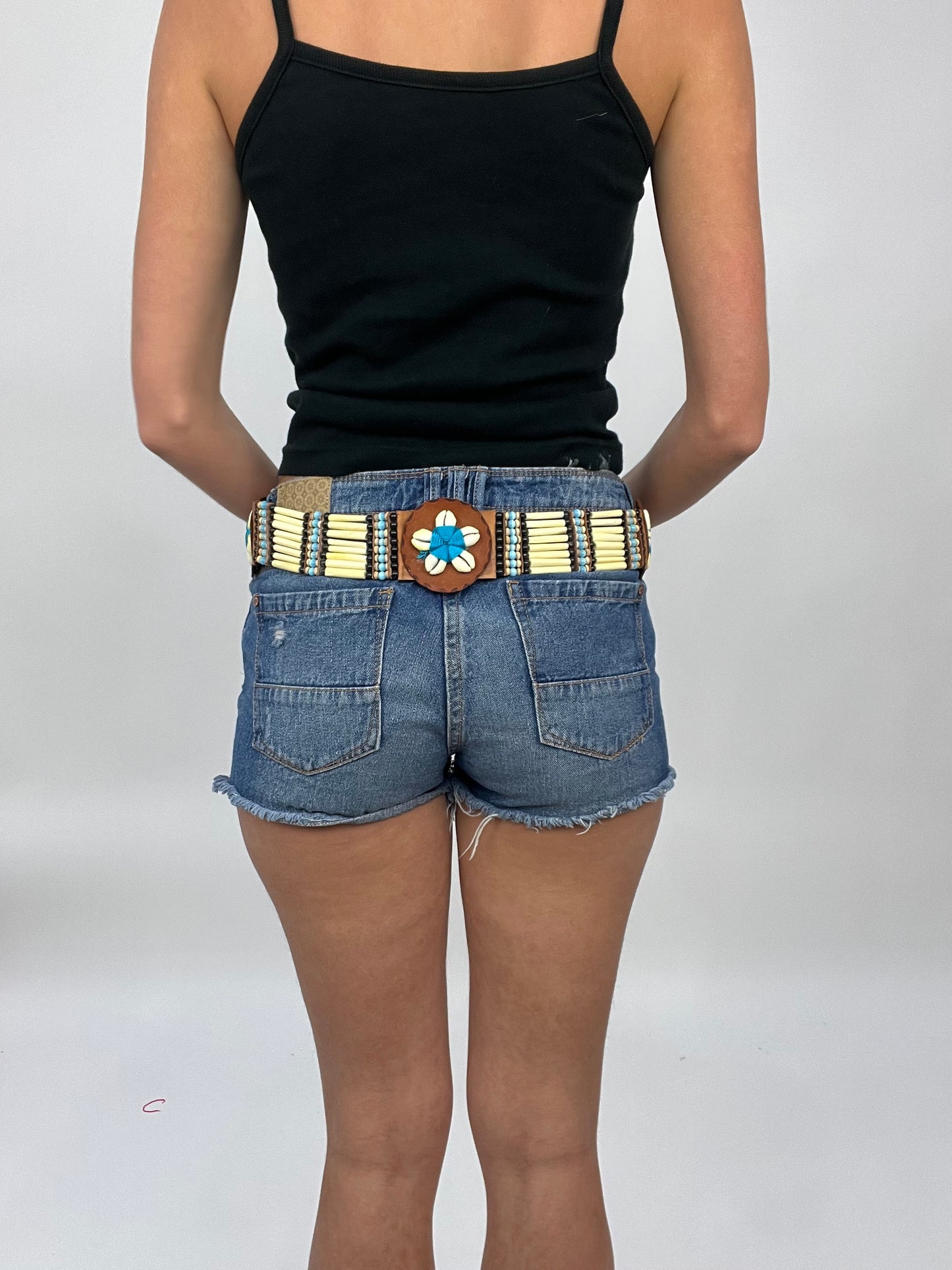 COCONUT GIRL DROP | #20 shell belt beige and brown beaded belt with shells