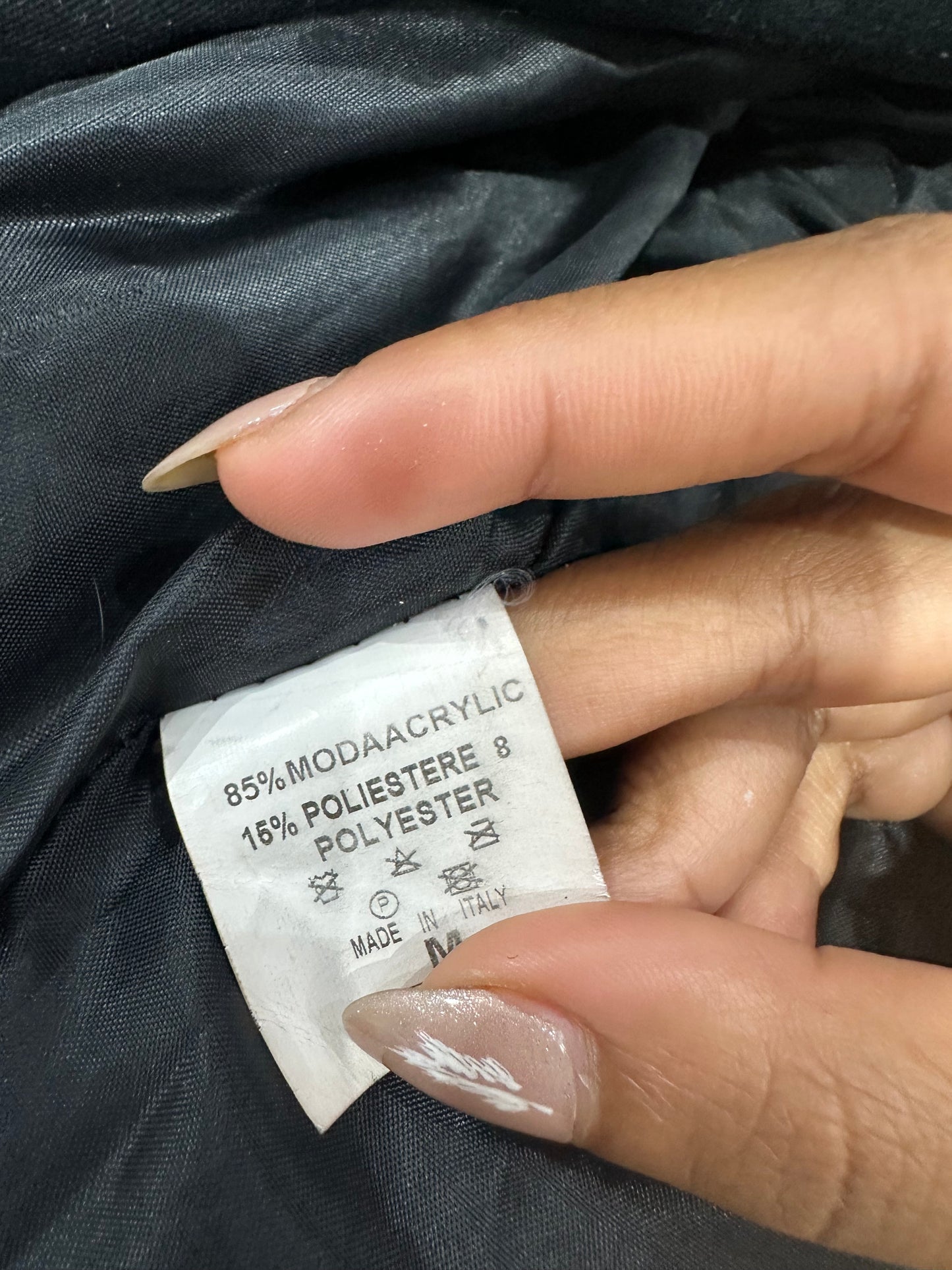 vintage edit: indie sleaze | medium black faux fur zip up jacket