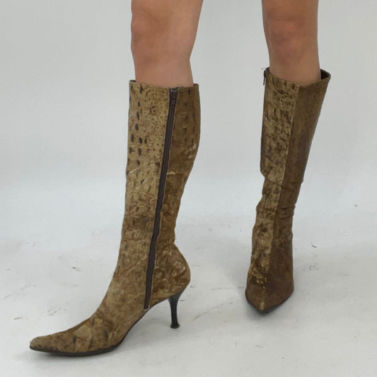 ⭐️MOB WIFE DROP | size 6 brown animal print boots