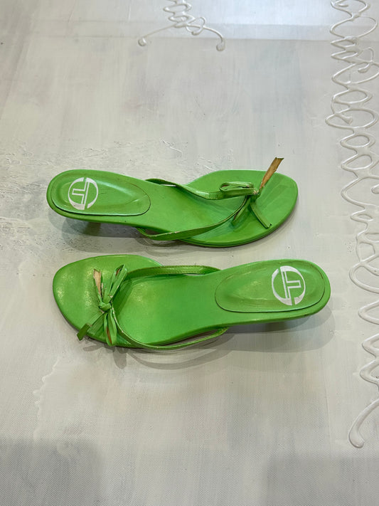spring edit | ⭐️UK3 green heeled mule sandals