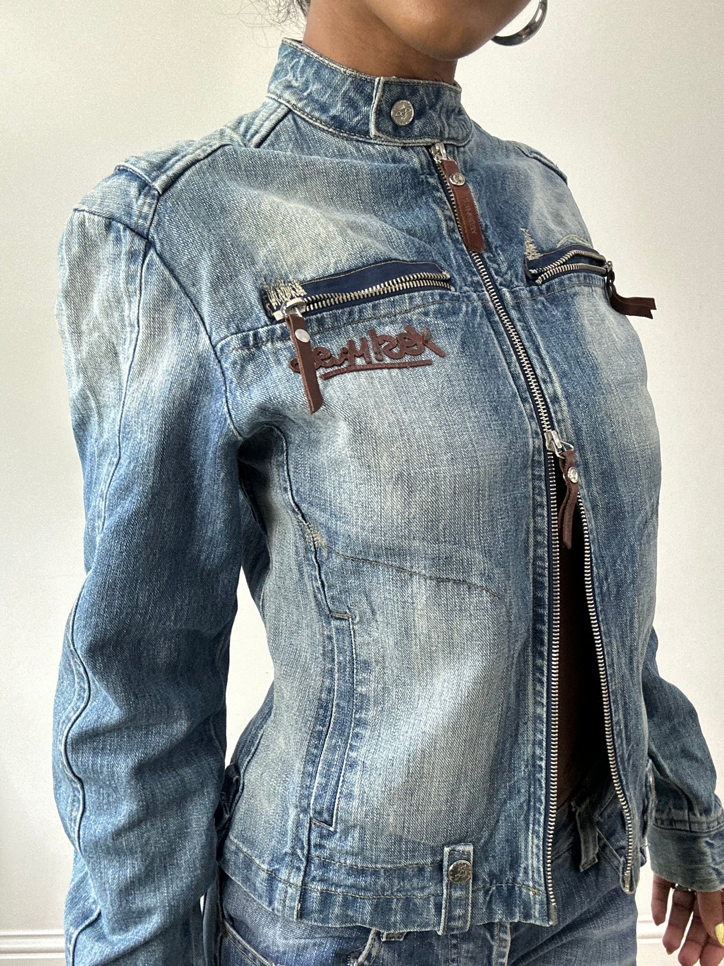 BEST PICKS | medium blue denim jacket with dual zip detail