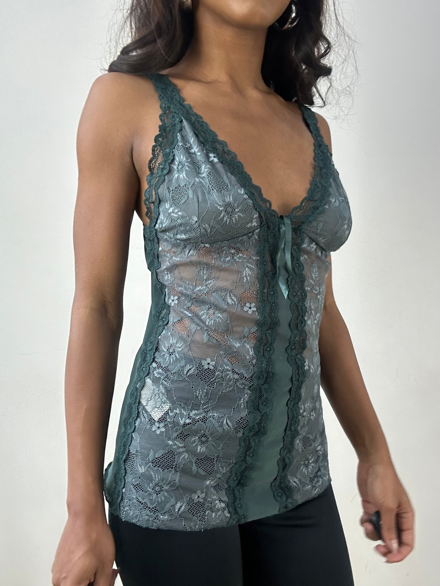 BEST PICKS | small green floral lace cami top