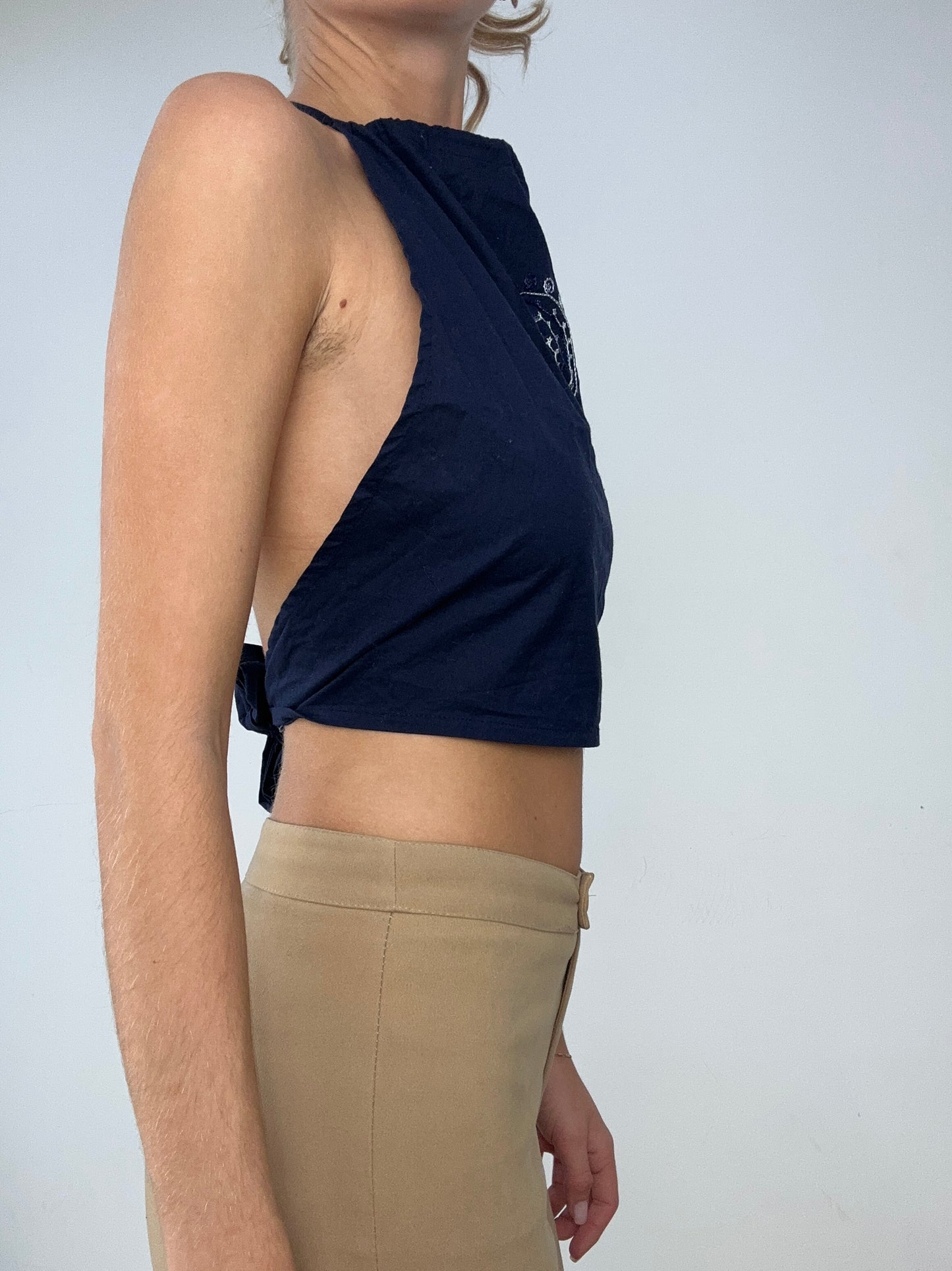 💚BUFFY THE VAMPIRE SLAYER | small navy halterneck linen top