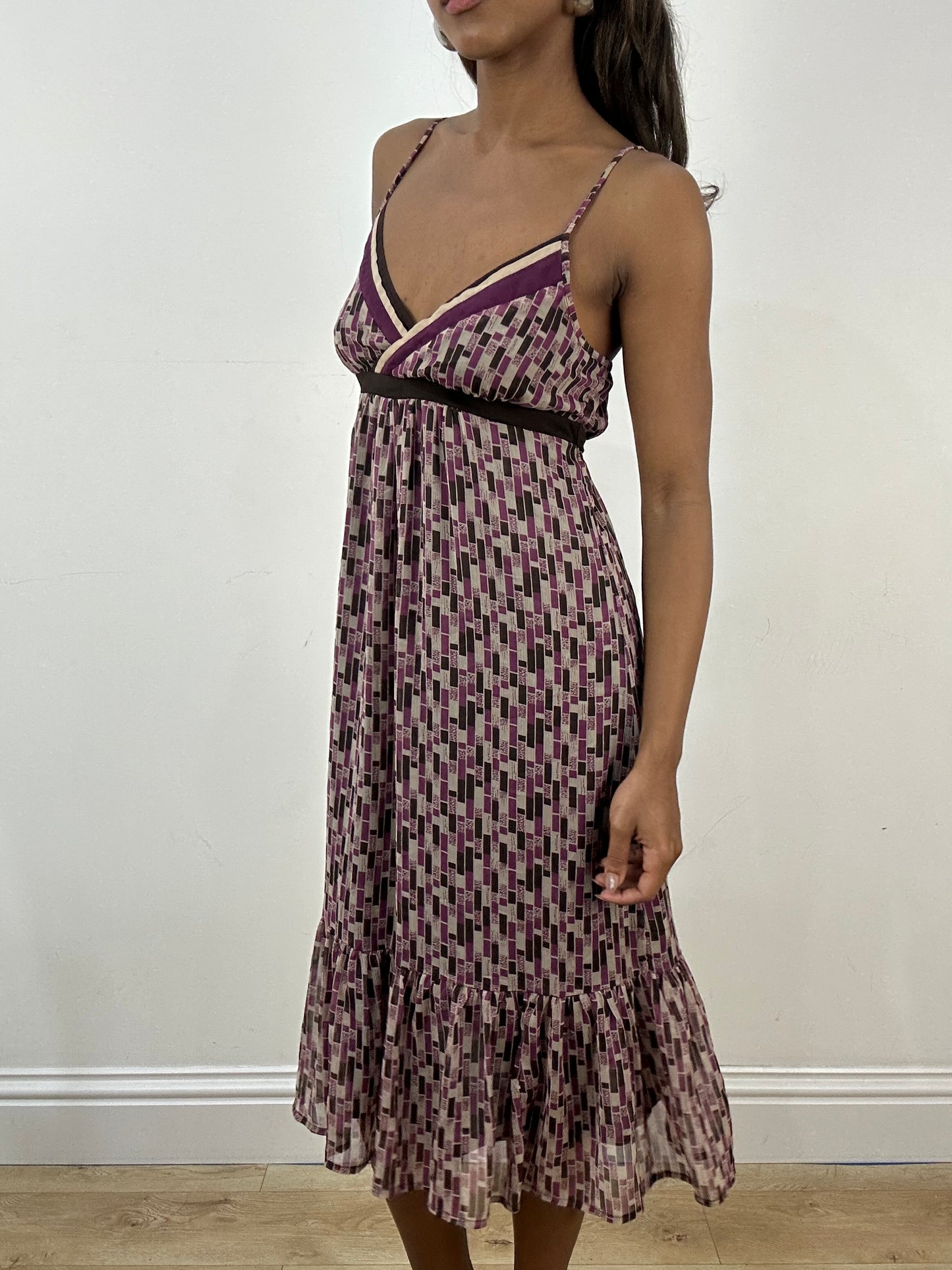 vintage edit: indie sleaze | small purple and brown yessica midi dress