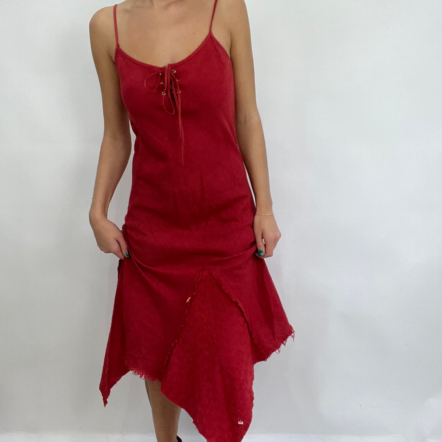 CARRIE BRADSHAW DROP | small red asymmetric flowy dress with lace up front