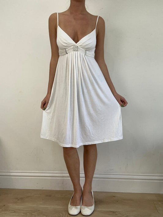 BEST PICKS | medium white flowy dress