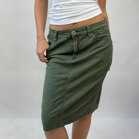 90s MINIMALISM DROP | small green midi skirt
