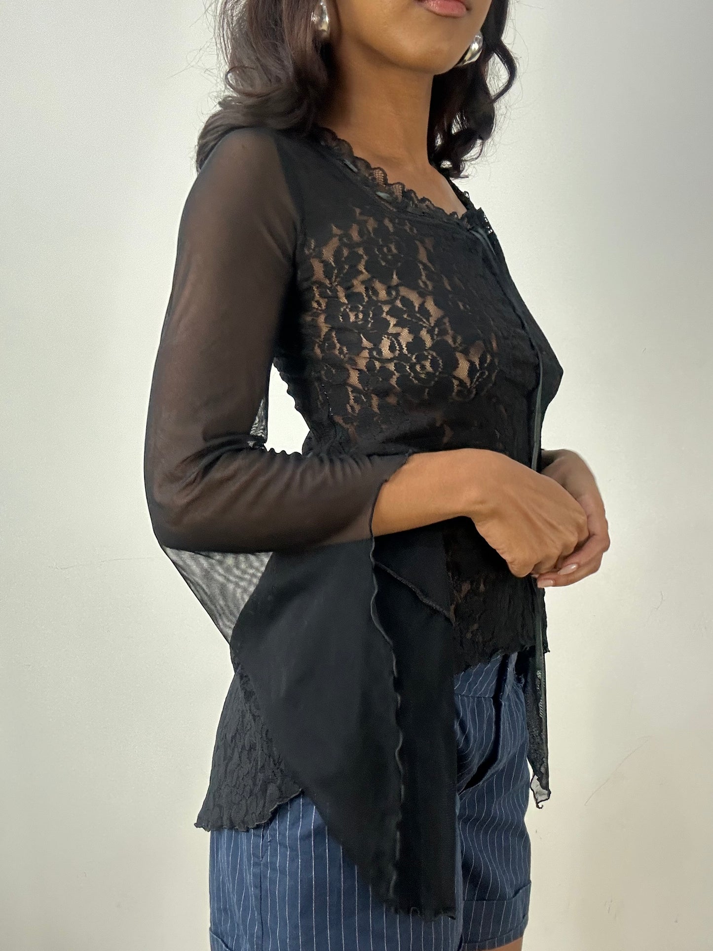 BEST PICKS | small black long sleeve top with floral lace detail