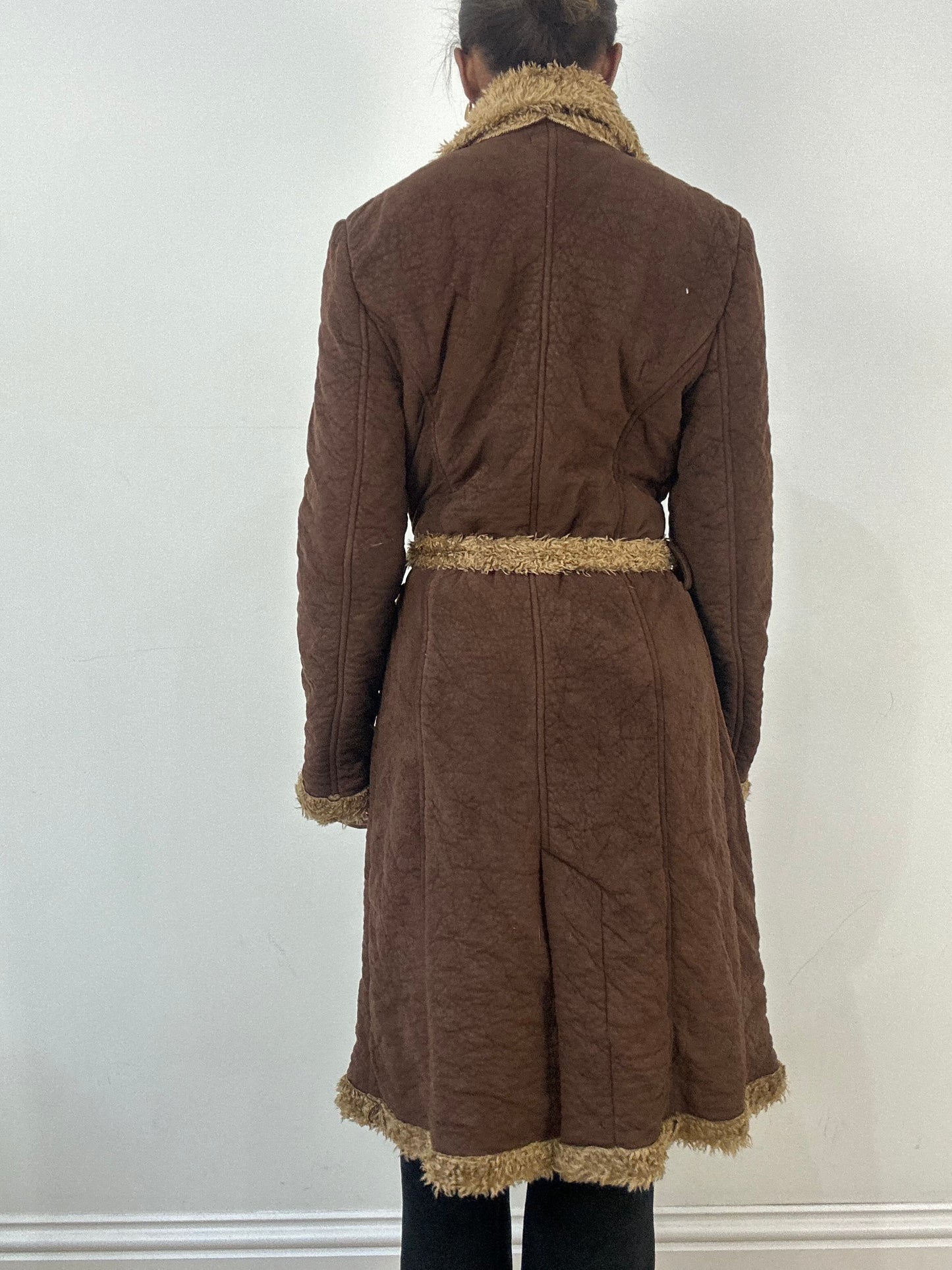 winter edit | medium brown tie up trench coat with faux fur trim