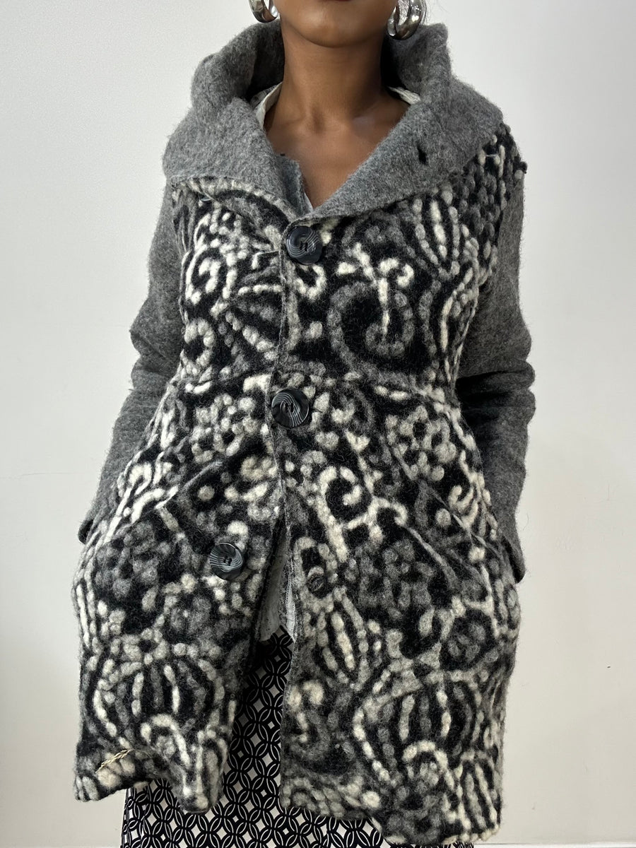 vintage edit: halloween | taille: S · couleur: gris + blanc · matière: laine · article: veste