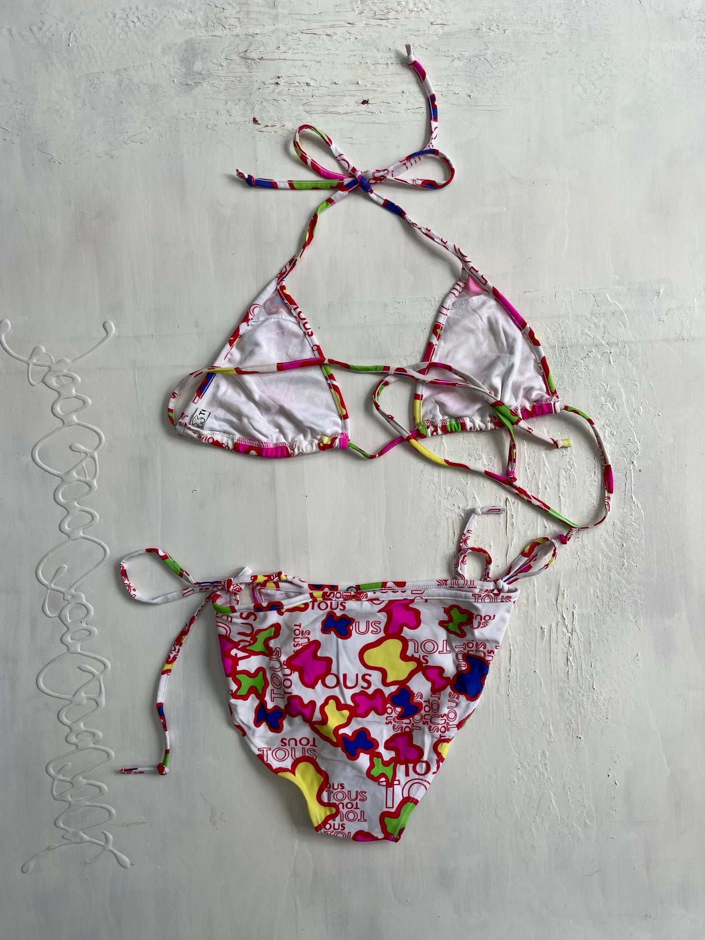 VINTAGE PICKS | small pink and white graphic print bikini set