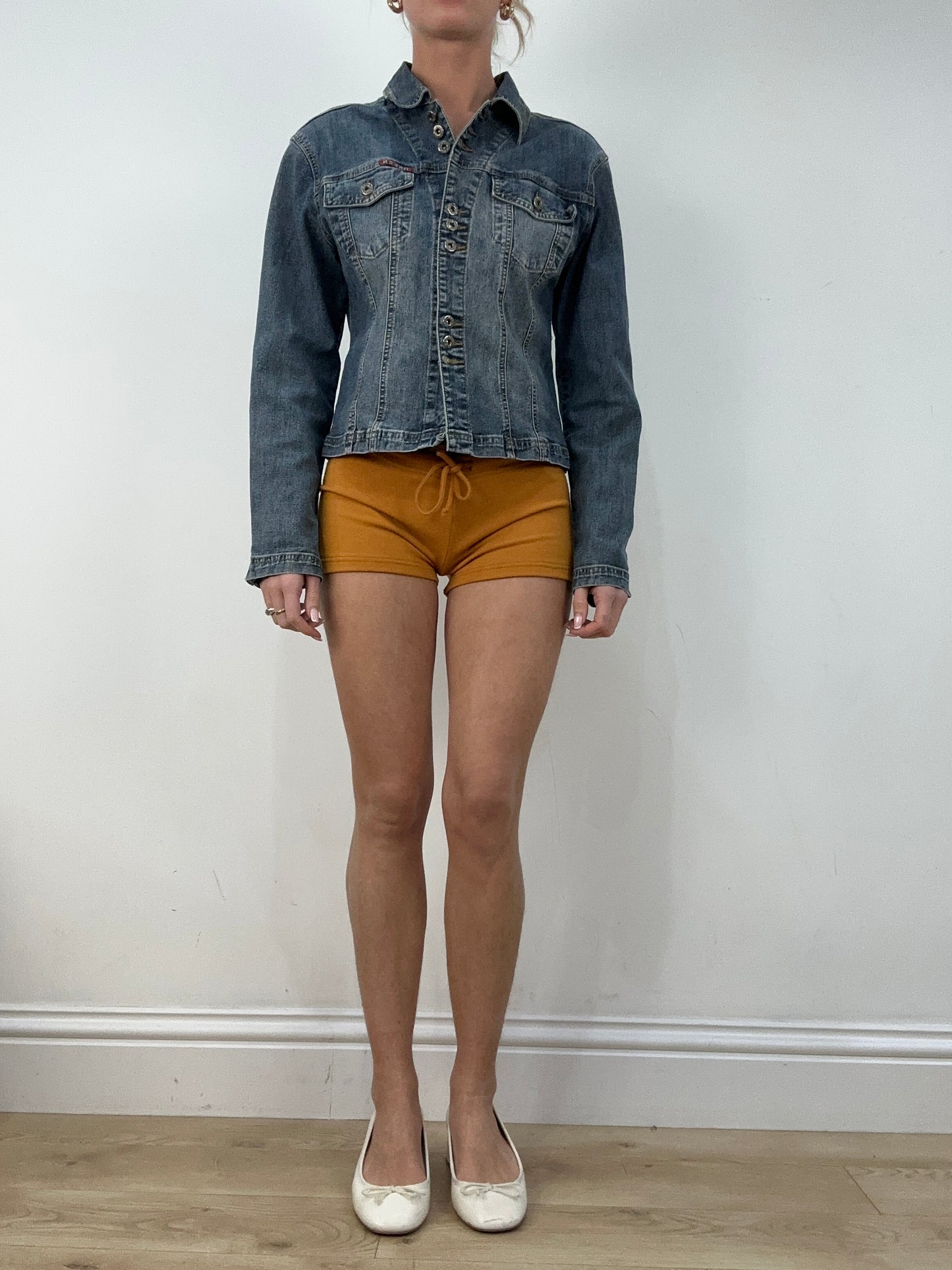 vintage edit: seasonal faves | small mid wash fitted denim hacket