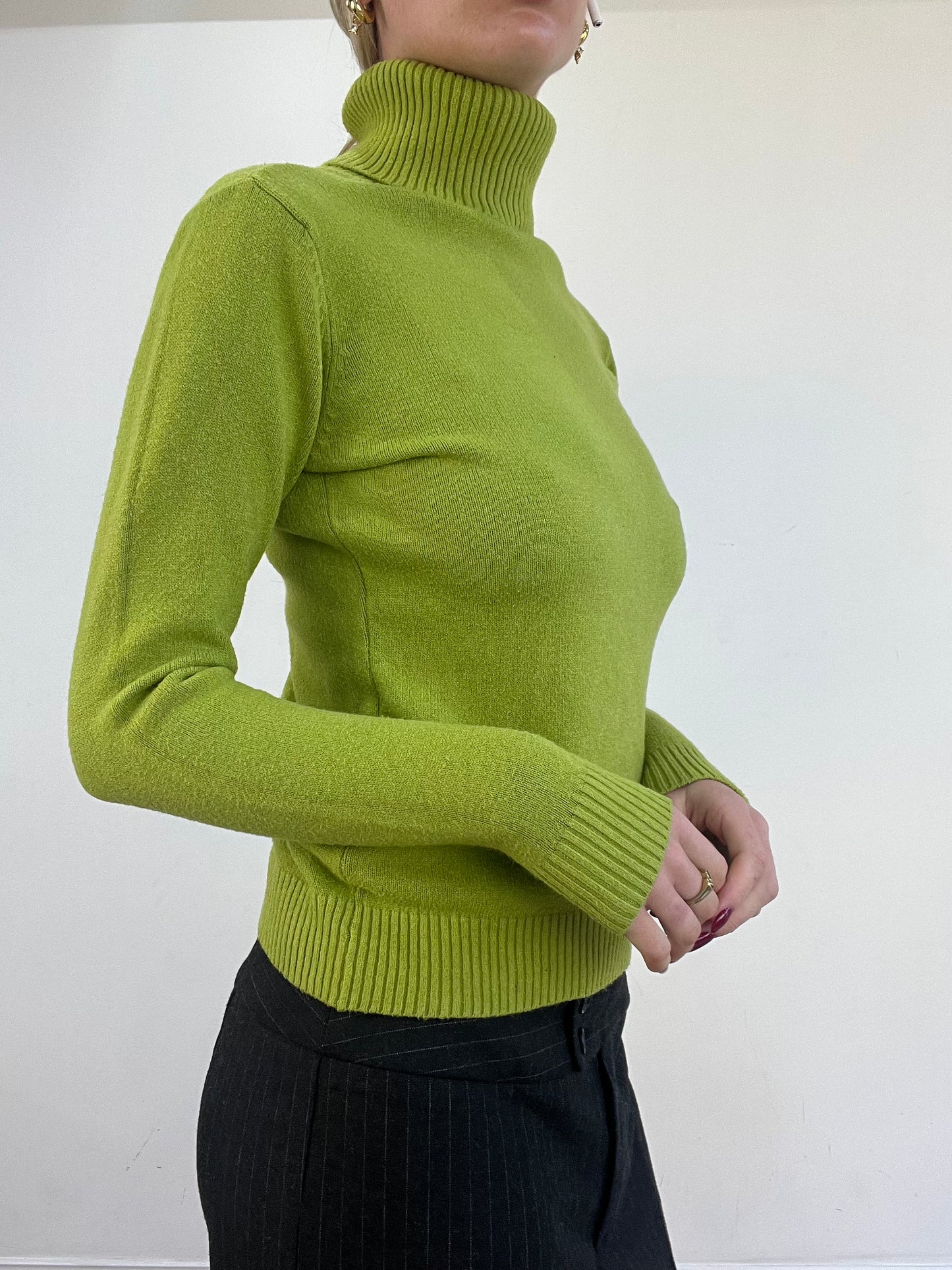 vintage edit thirteen | medium green roll neck jumper