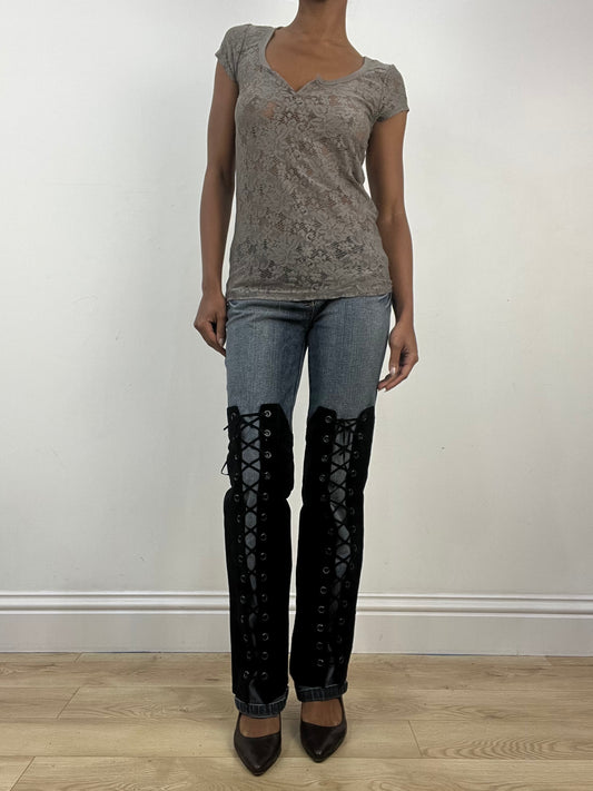 vintage edit: indie sleaze | small brown short sleeve lace top