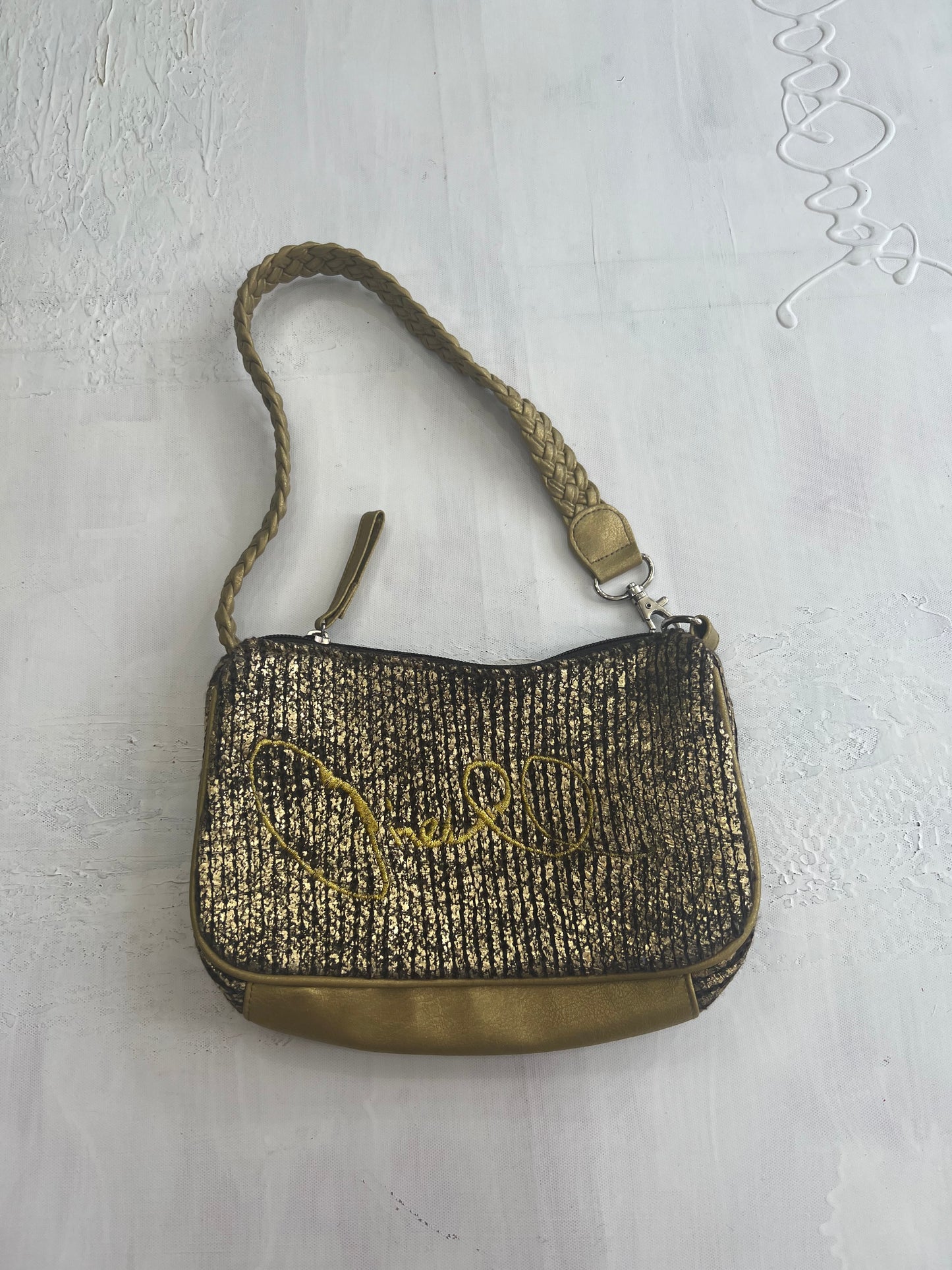 vintage edit nineteen | gold and brown o’neil shoulder bag
