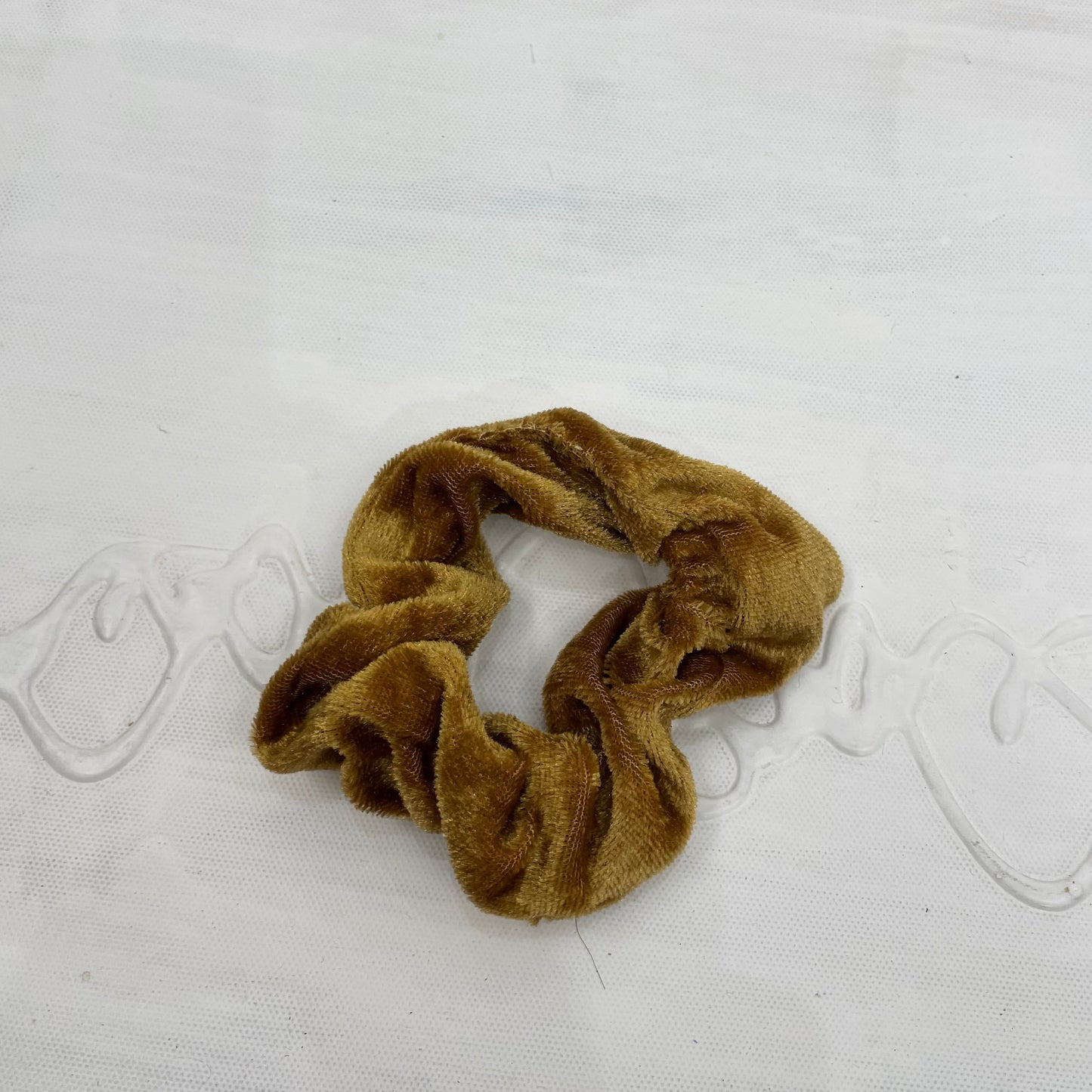 💻⭐️ | gold velvet scrunchie