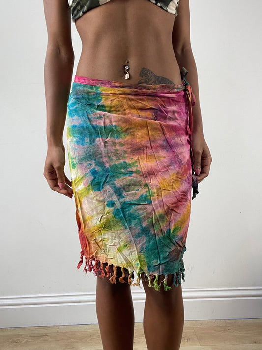 vintage edit: festival | small pink and blue tie dye wrap beach skirt with fringe