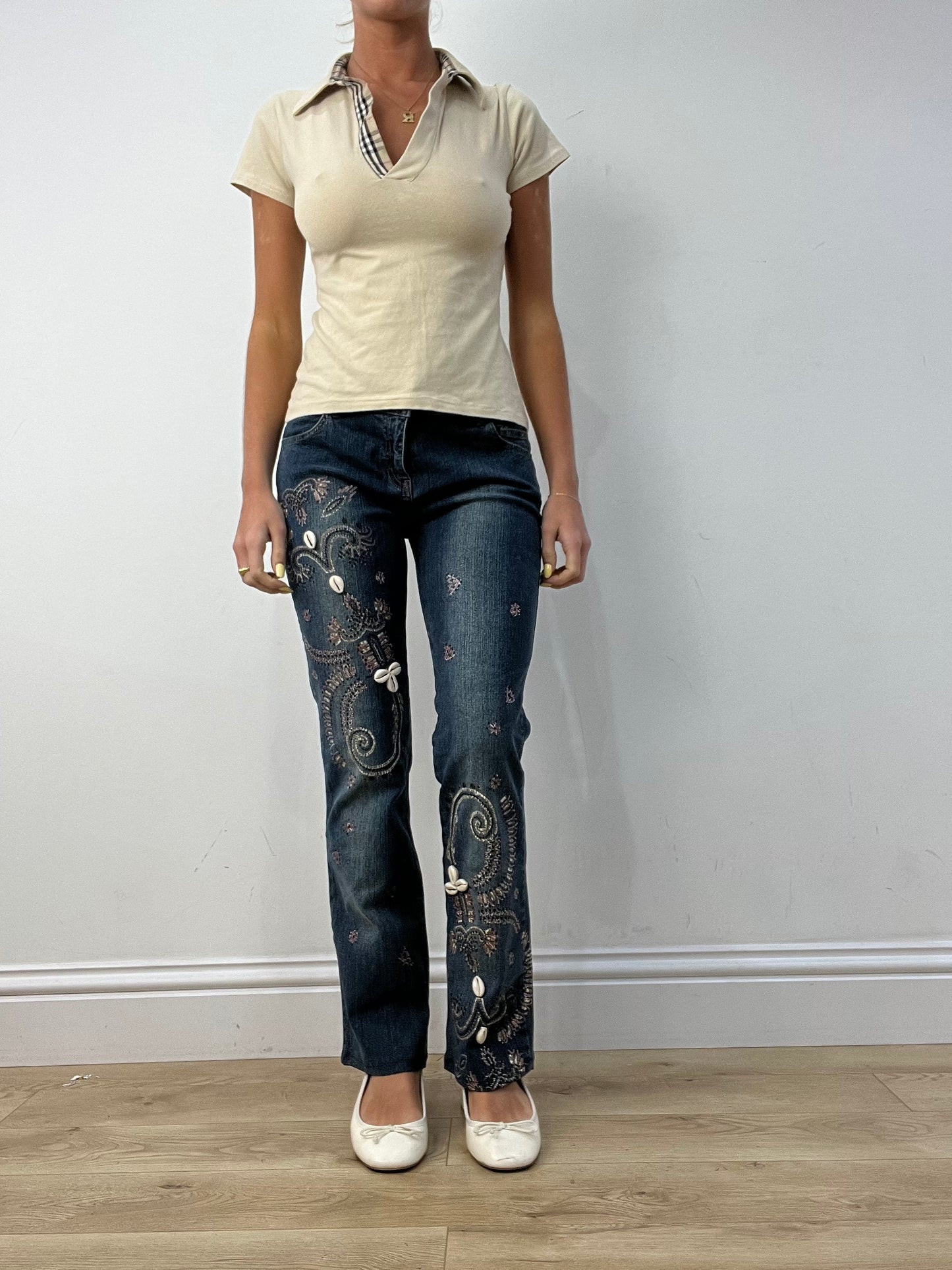 vintage edit twelve | small dark wash embroidered jeans
